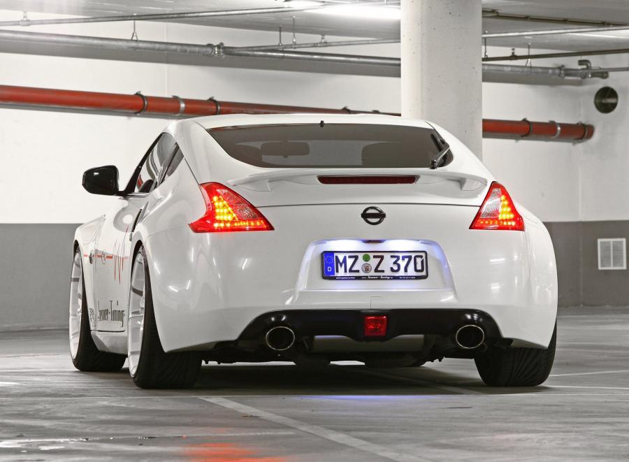  Nissan 370Z Whitelady by Senner 2009 года  (фото 2 из 6)